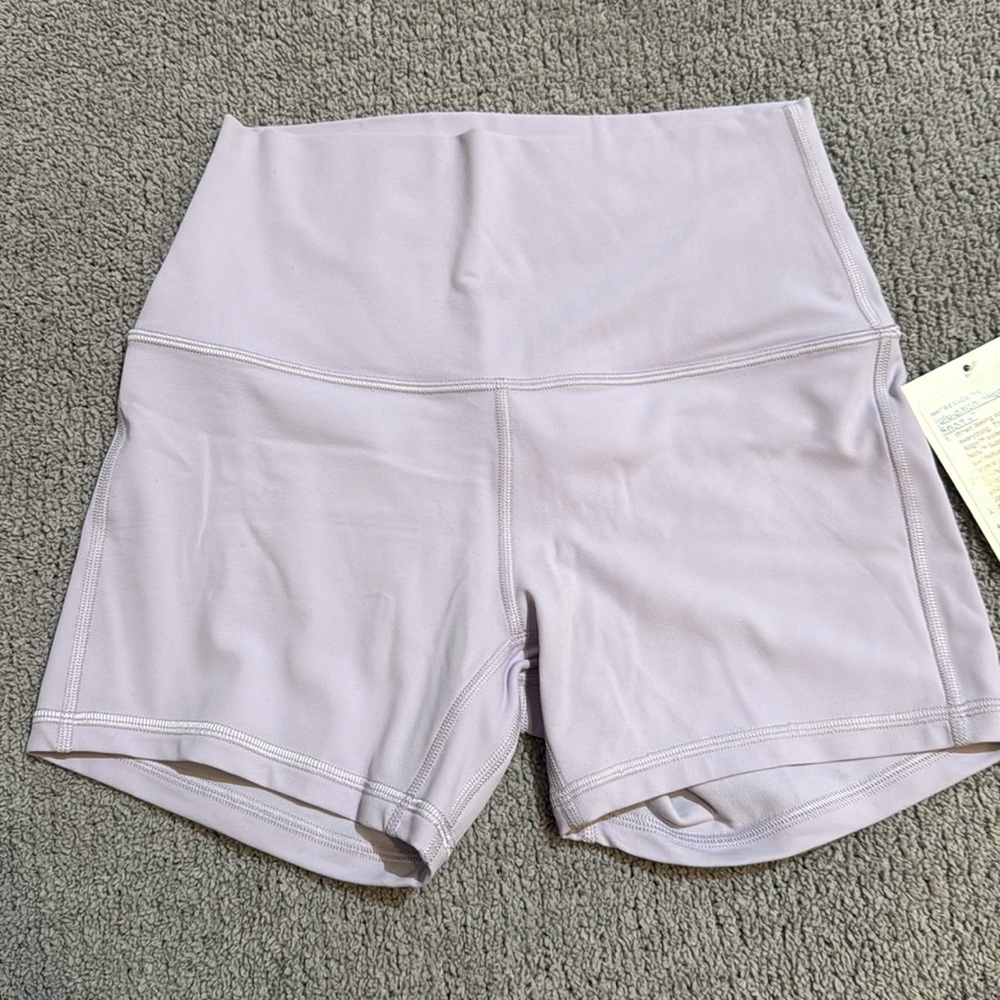 NWT - Lululemon Align Short - Picture 2 of 5